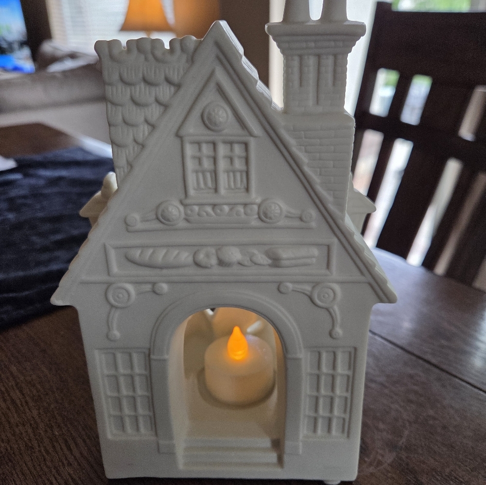 PartyLite Bakery Carolers Tea Light Holder Beautiful White Bisque - Picture 3 of 11